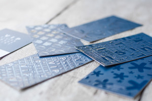 Визитки, изготовленные с применением технологии УФ-лакировки